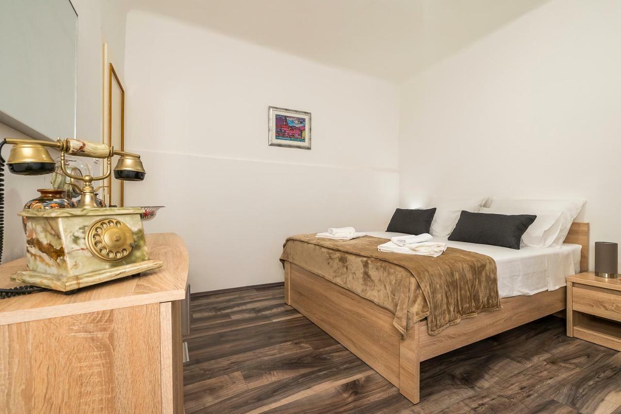 Rooftop City View Apartment In The Palace Walls Split Exterior foto