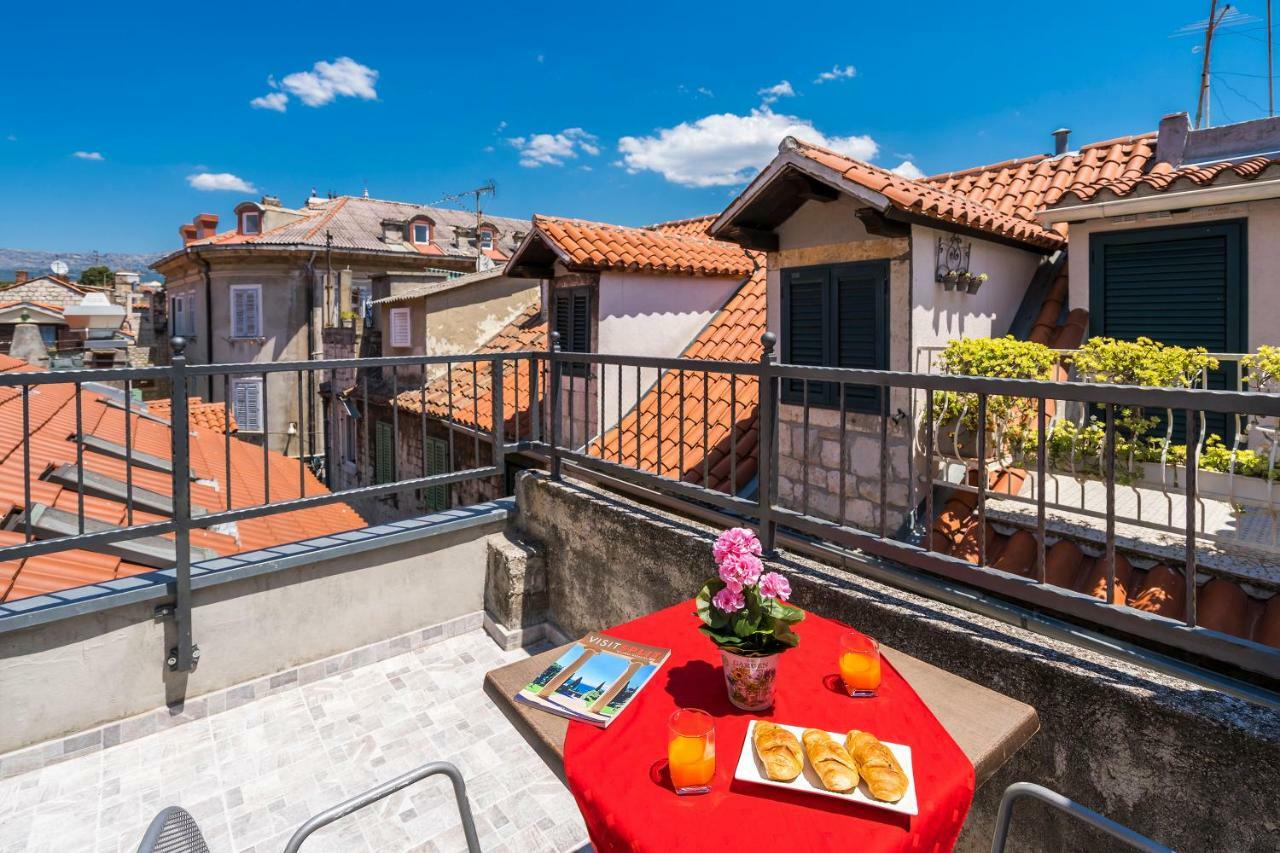 Rooftop City View Apartment In The Palace Walls Split Exterior foto